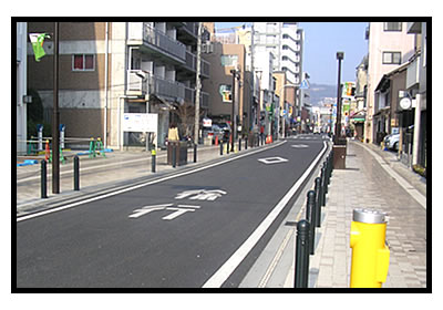 池田市内　都市計画道路電線共同溝整備工事及び舗装工事